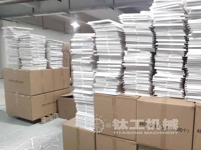 蛋糕盒底托成型机